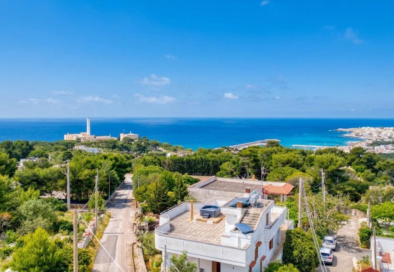 Casa a Leuca - Graziosa casa con vista mare e vasca idromassaggio