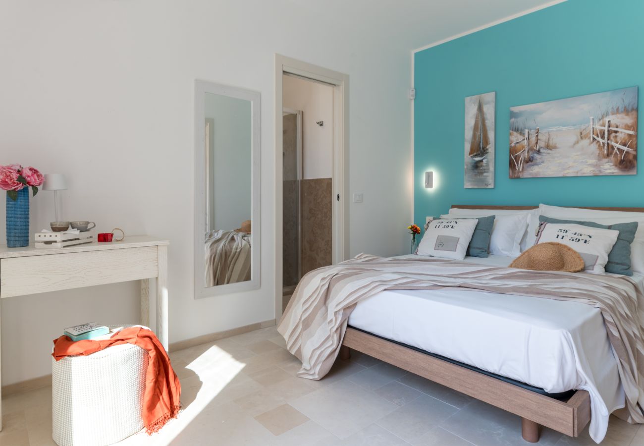 Villa a Torre Pali - Moderna villa di design con piscina e vista mare