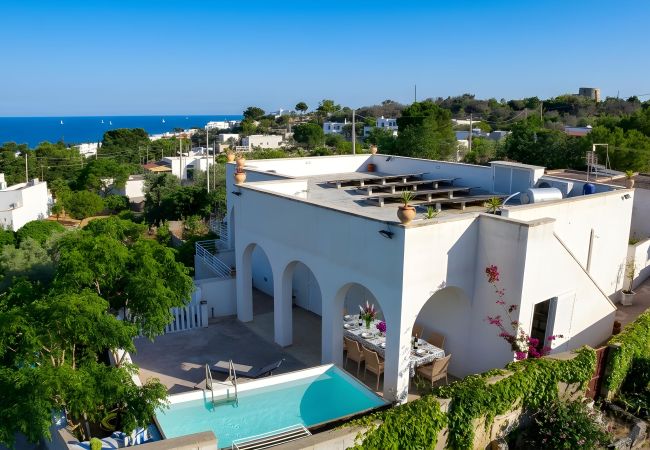 Casa a Leuca - Graziosa casa con piccola piscina e vista mare