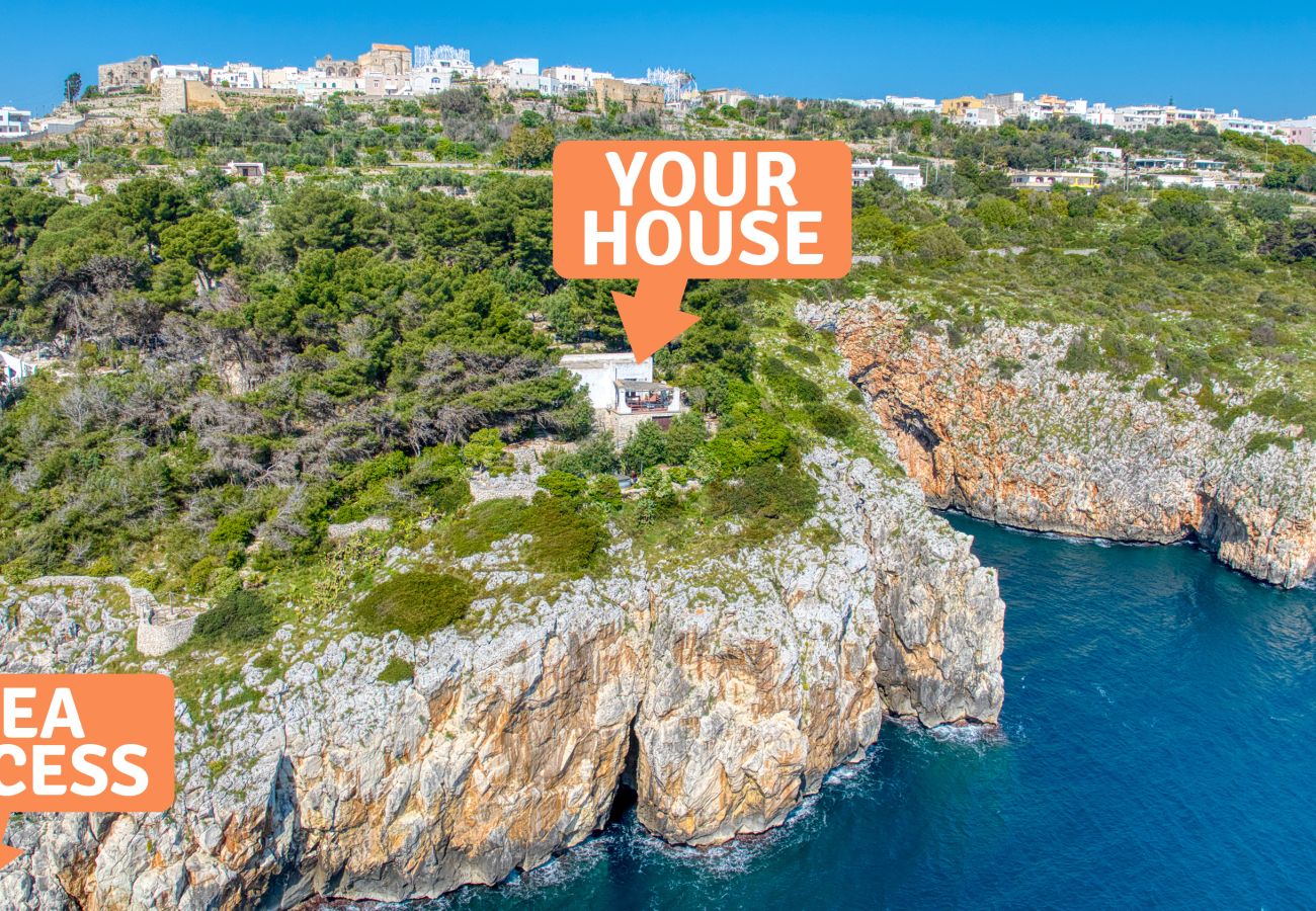 Villa a Castro - Villa mozzafiato con jacuzzi, accesso mare privato (casa B)