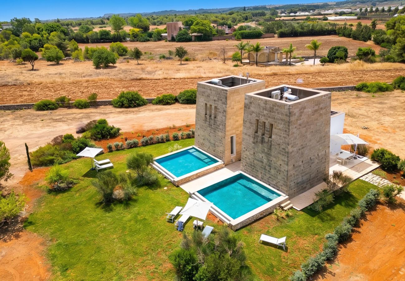 Villa a Gallipoli - Lussuosa Villa Torre con 2 piscine vicino spiaggia