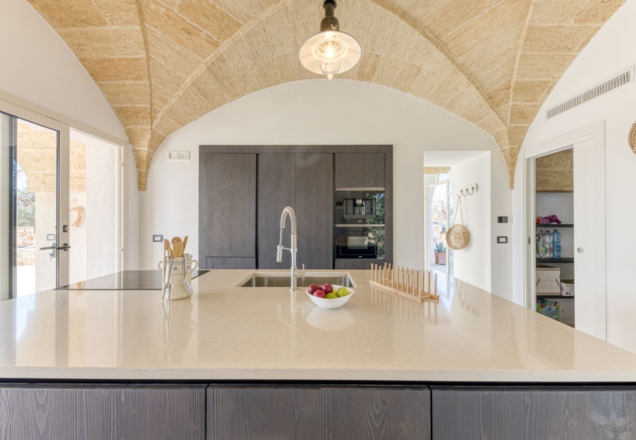 Villa a Pescoluse - Graziosa villa con piscina a 2 km dal mare