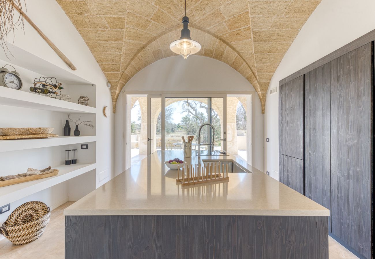 Villa a Pescoluse - Graziosa villa con piscina a 2 km dal mare