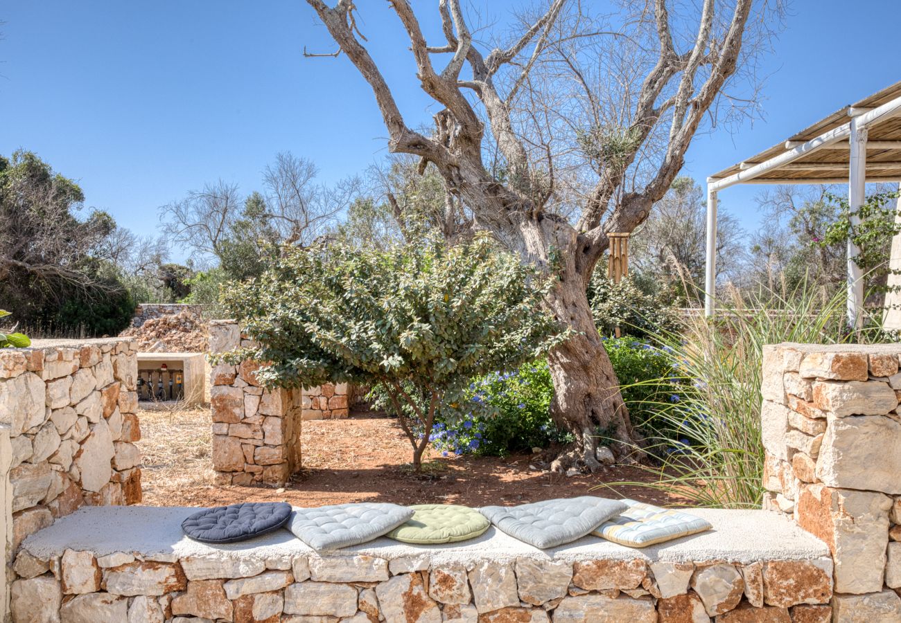 Villa a Pescoluse - Graziosa villa con piscina a 2 km dal mare