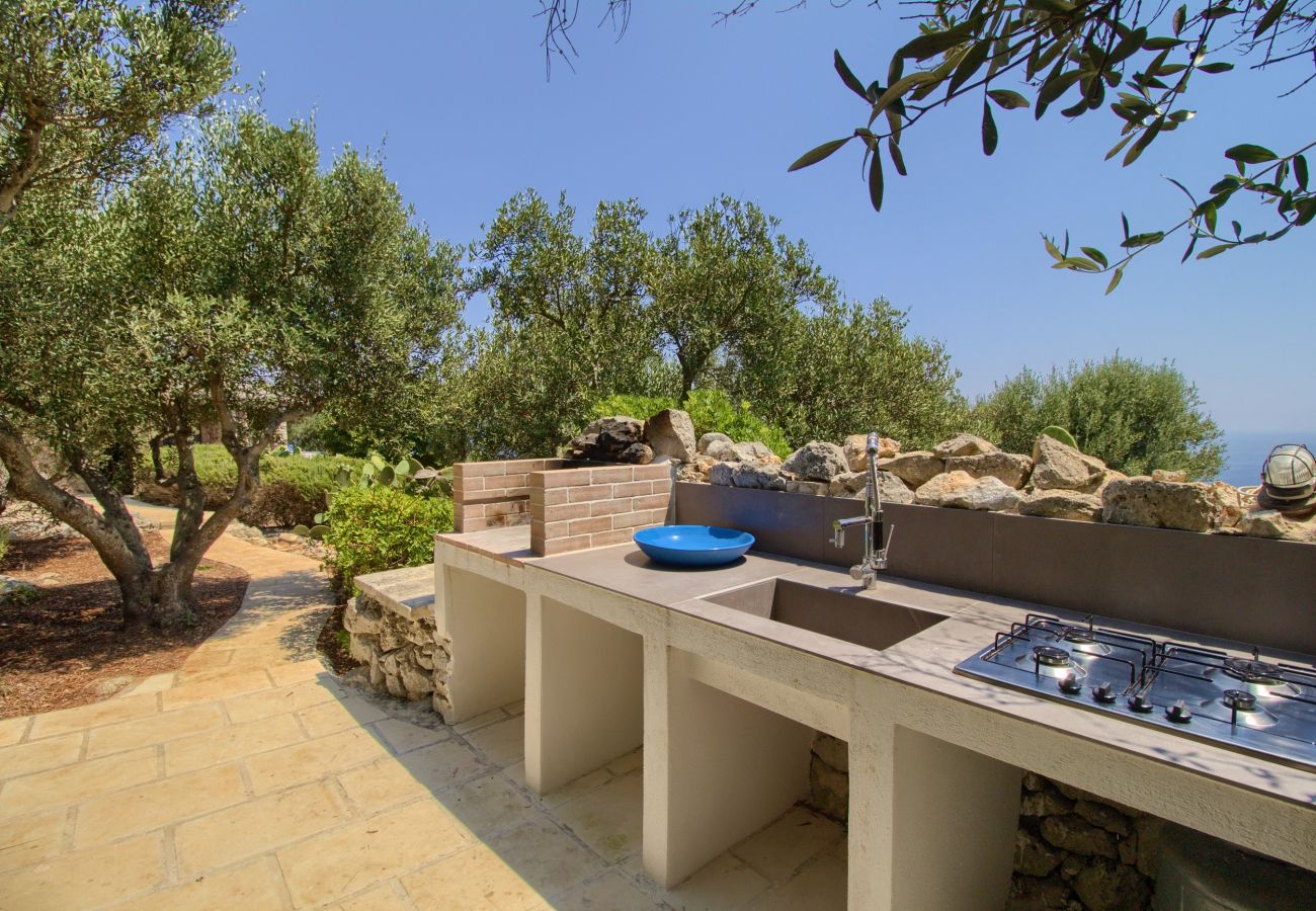 House in Gagliano del Capo - Villa with heated outdoor jacuzzi and 180° sea view
