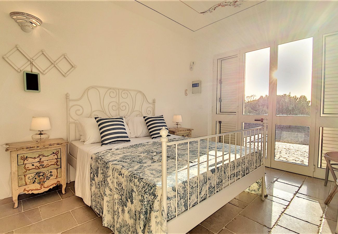 Villa in Salve - Sea view pool villa with huge private garden, 2km from sandy beaches