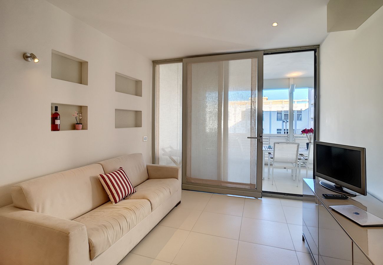 Apartment in Gallipoli - Modern suite with sea view terrace near Gallipoli’s old town centre