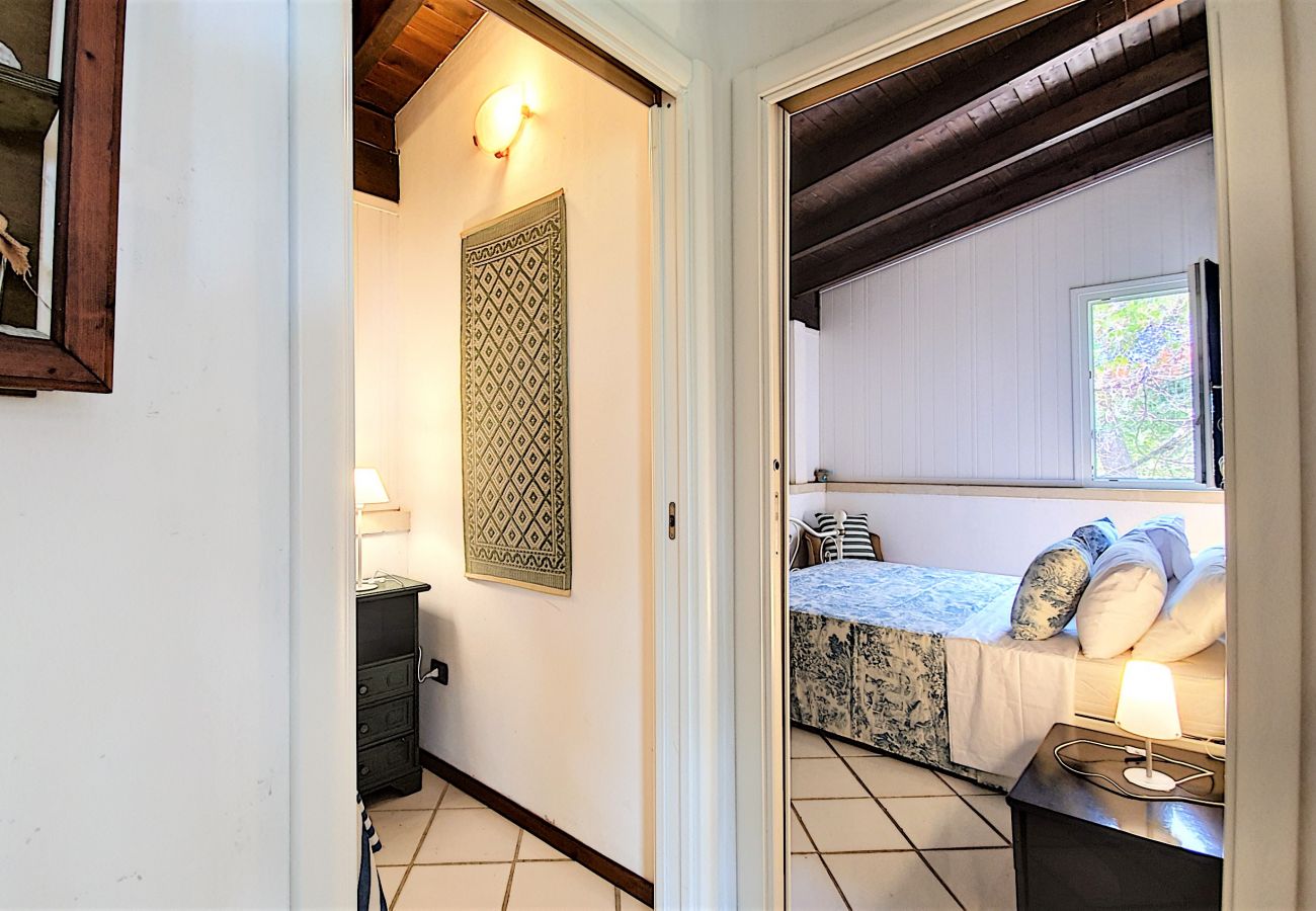 Villa in Marittima - Charming house with sea access close to Acquaviva, with good WiFi